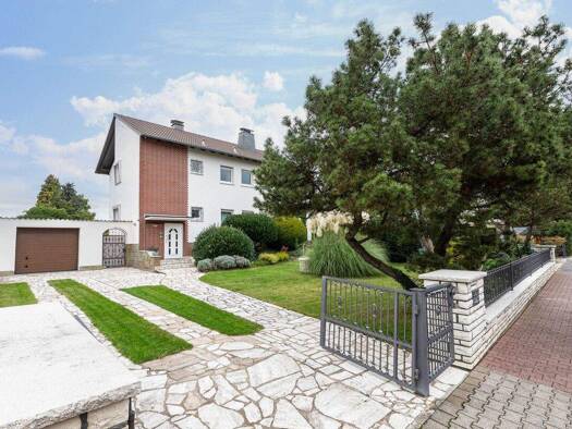 Mehrfamilienhaus zum Kauf 790.000 € 6 Zimmer 172,9 m² 1.001 m² Grundstück frei ab 01.03.2026 Bruchköbel 63486