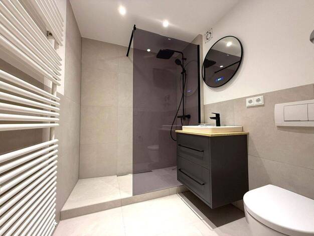 Wohnung zur Miete 1.100 € 1 Zimmer 32 m² 1. Geschoss frei ab sofort Eintrachtstraße 10 Obergiesing München 81541