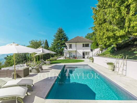 Villa zum Kauf 7,5 Zimmer 290 m² 4.500 m² Grundstück Montreux 1832