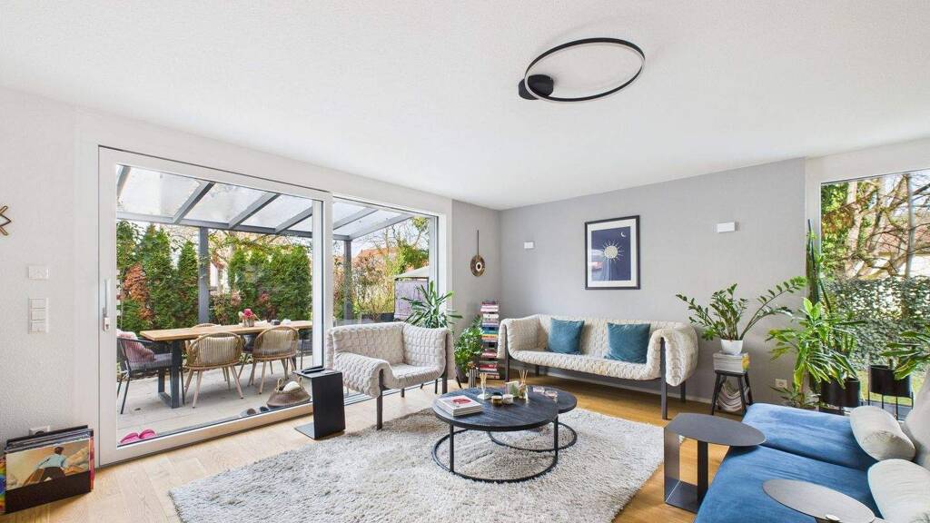 Reihenendhaus zum Kauf 900.000 € 5 Zimmer 195 m² 272 m² Grundstück frei ab 01.04.2026 Beutelsbach Weinstadt 71384