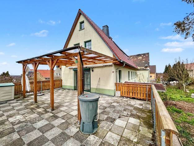 Einfamilienhaus zum Kauf 139.000 € 4 Zimmer 140 m² 1.642 m² Grundstück Oberleupten Nobitz 04603