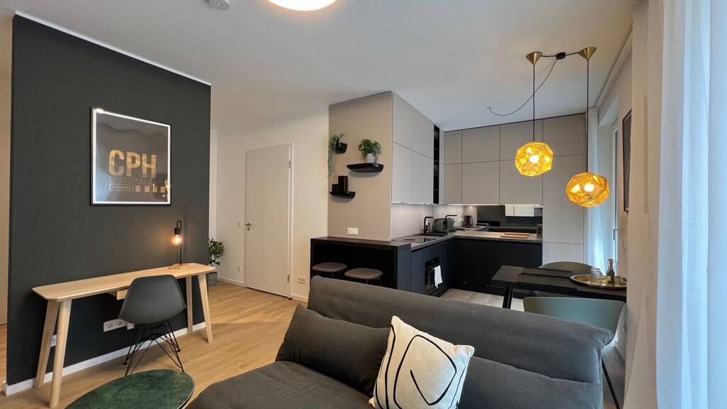 Wohnung zur Miete 1.550 € 2 Zimmer 55 m² Geschoss 4/7 frei ab sofort Friedrichshain Berlin 10243