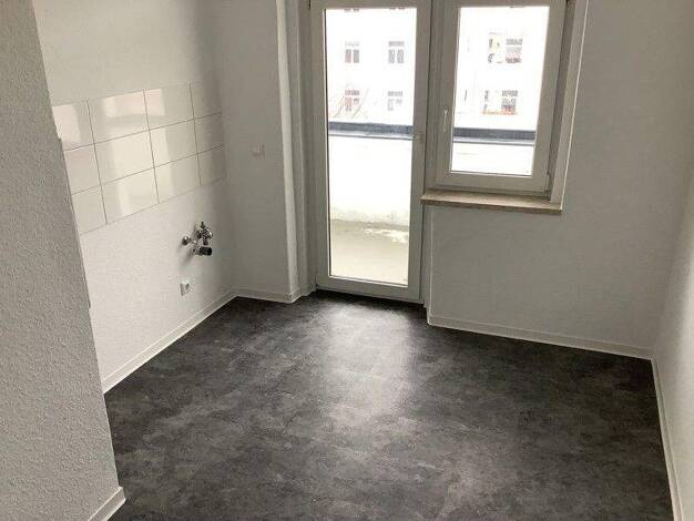 Wohnung zur Miete 553 € 2 Zimmer 58,3 m² 2. Geschoss frei ab 22.01.2026 Radefelder Straße 20 Möckern Leipzig 04159