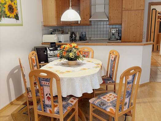 Sonstiges zum Kauf als Kapitalanlage geeignet 215.000 € 3 Zimmer 77 m² Von-Pölnitz-Straße 260 Egloffstein Egloffstein 91349