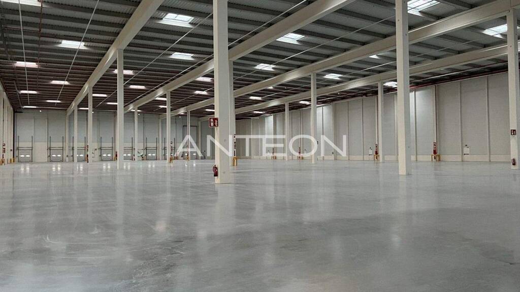 Lagerhalle zur Miete - Erstbezug 8.200 m² Lagerfläche Oespel Dortmund 44149