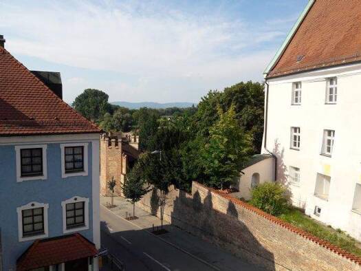 Wohnung zur Miete 620 € 2 Zimmer 65 m² 2. Geschoss frei ab 01.12.2025 Albrechtsgasse 47 Straubing 94315