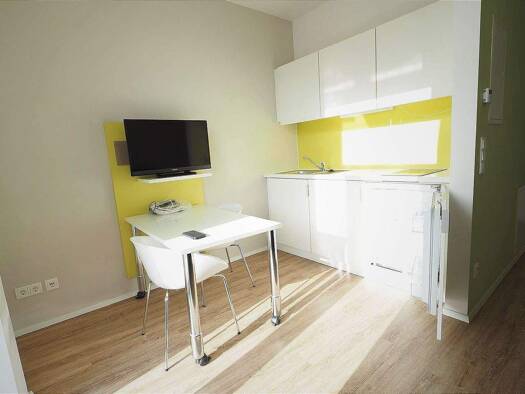 Studio zur Miete 540 € 1 Zimmer 23,1 m² 4. Geschoss frei ab sofort Gleißbühl Nürnberg 90402