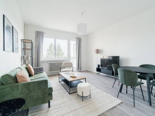 WG-Zimmer zur Miete 1.422 € 3 Zimmer 72 m² 5. Geschoss Manfred-von-Richthofen-Straße 24 Tempelhof Berlin 12101