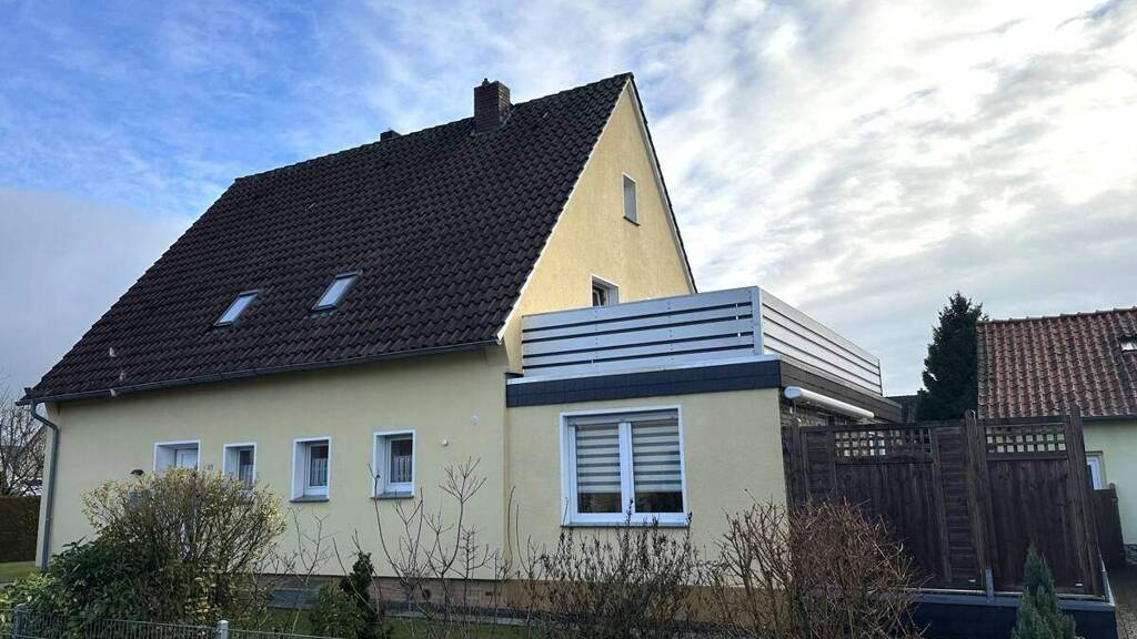 Mehrfamilienhaus zum Kauf 379.000 € 7 Zimmer 187 m² 871 m² Grundstück frei ab 01.06.2026 Westbarthausen Borgholzhausen / Westbarthausen 33829