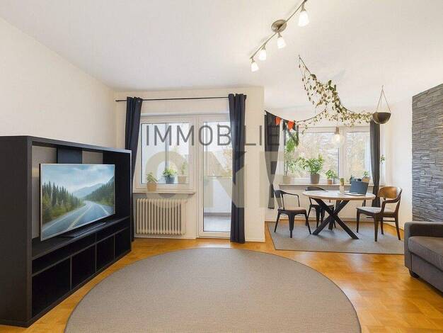 Wohnung zum Kauf 350.000 € 4 Zimmer 88,1 m² 2. Geschoss Kasernenviertel Regensburg 93053