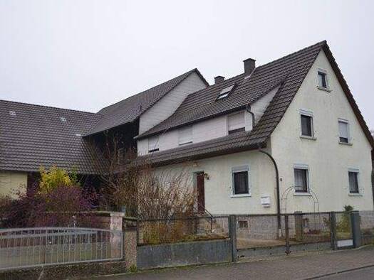 Mehrfamilienhaus zum Kauf provisionsfrei 355.000 € 7 Zimmer 185 m² 1.160 m² Grundstück Bodersweier Kehl 77694