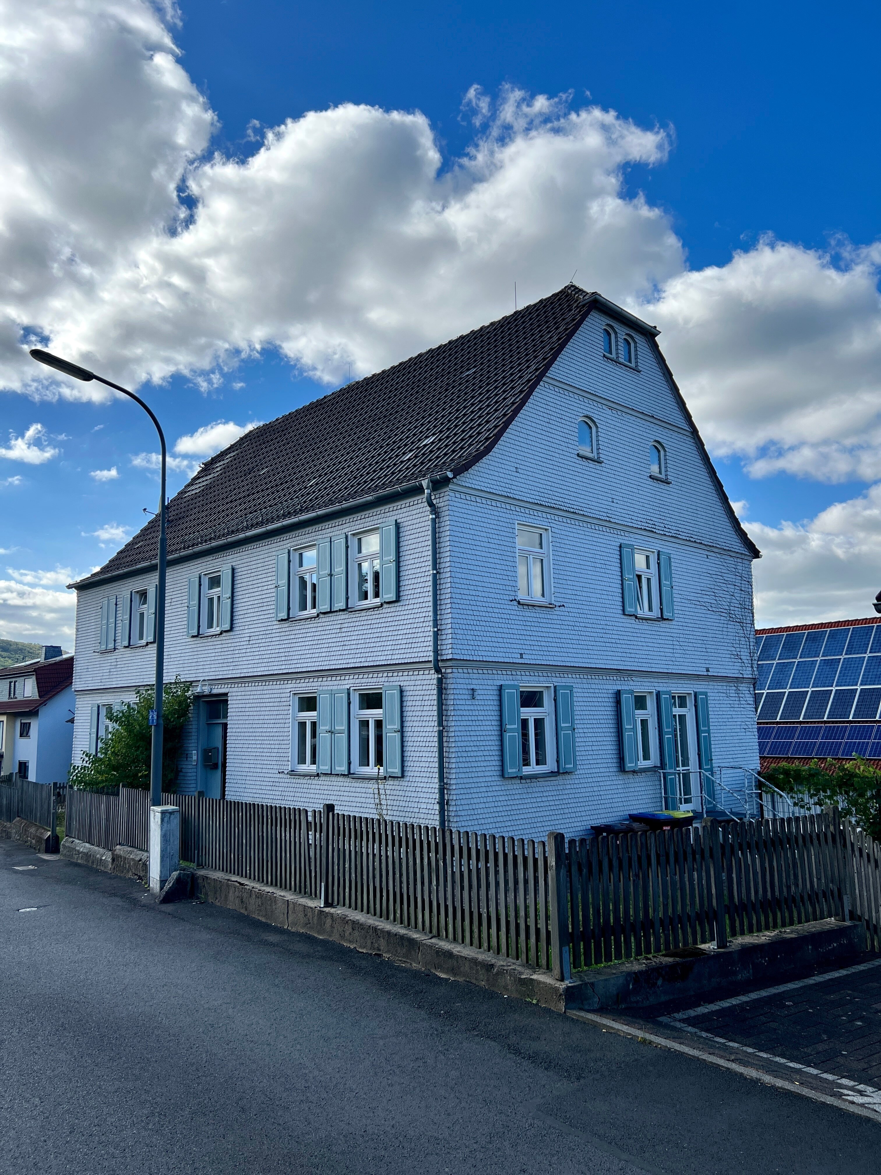 Einfamilienhaus zum Kauf 326.000 € 8 Zimmer 229 m²<br/>Wohnfläche 560 m²<br/>Grundstück Oberzell Sinntal 36391