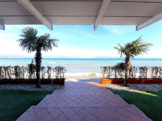 Villa zum Kauf 2.500.000 € 4 Zimmer 300 m² 170 m² Grundstück Gardasee