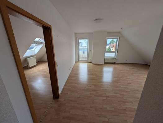Wohnung zur Miete 705 € 2 Zimmer 57 m² Geschoss 3/3 frei ab sofort Mutlangen 73557