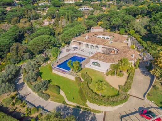 Villa zum Kauf provisionsfrei 9.600.000 € 9 Zimmer 1.000 m² 11.000 m² Grundstück Nartelle-Noyer-Bellevue-bd des Sardinaux Sainte-Maxime 83120