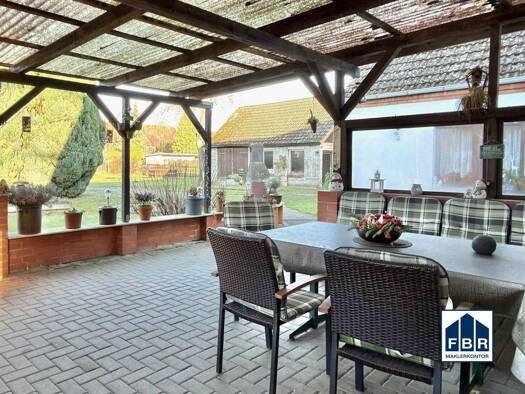 Mehrfamilienhaus zum Kauf 249.000 € 9 Zimmer 316,2 m² 1.843 m² Grundstück Peckatel Plate / Peckatel 19086