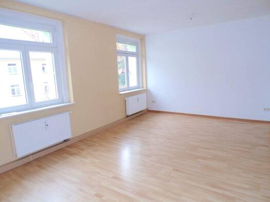 Wohnung zur Miete 490 € 4 Zimmer 89 m² 2. Geschoss frei ab sofort Stadtgutstrasse Werdau 08412