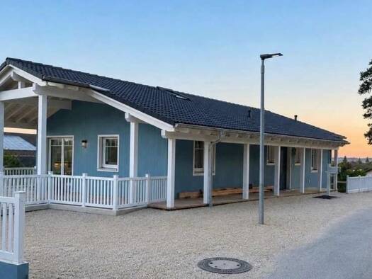 Einfamilienhaus zur Miete 3.400 € 6 Zimmer 235 m² 400 m² Grundstück frei ab 01.11.2026 Am Herrnberg 31 Prien Prien am Chiemsee 83209