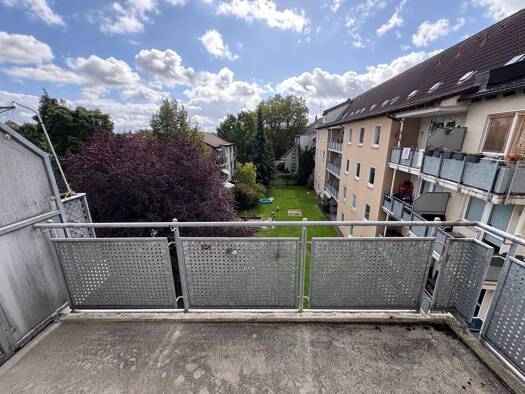 Wohnung zur Miete nur mit Wohnberechtigungsschein 369 € 3,5 Zimmer 75,9 m² 3. Geschoss frei ab sofort Ruhrstr. 142 Eppendorf Bochum 44869