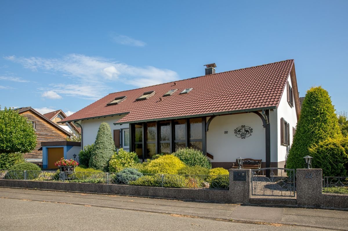 Einfamilienhaus zum Kauf 450.000 € 7 Zimmer 190 m²<br/>Wohnfläche 663 m²<br/>Grundstück Biberach Biberach 77781