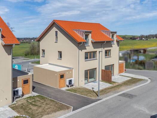 Doppelhaushälfte zur Miete 1.460 € 5 Zimmer 121 m² 170 m² Grundstück frei ab 01.09.2026 Muthmannshofen Altusried 87452