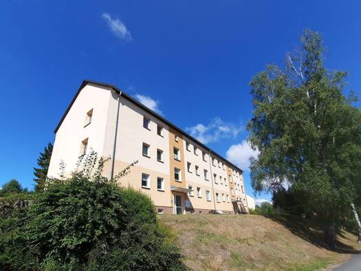 Wohnung zur Miete 335 € 4 Zimmer 71,4 m² frei ab sofort Ringstraße 35 Bad Brambach 08648