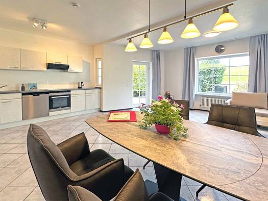 Wohnung zur Miete 1.150 € 2 Zimmer 69 m² 1. Geschoss Bollschweil Bollschweil 79283