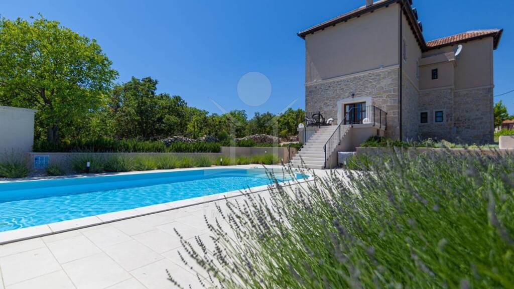 Villa zum Kauf 1.900.000 € 5 Zimmer 450 m² 896 m² Grundstück Skradin 22222