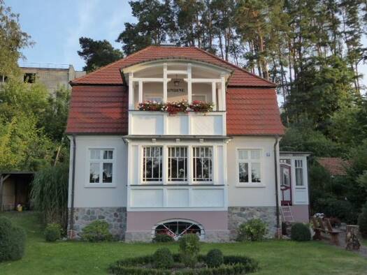 Villa zum Kauf provisionsfrei 519.000 € 4 Zimmer 150 m² 1.668 m² Grundstück frei ab sofort Fürstenberg/Havel Fürstenberg/Havel 16798