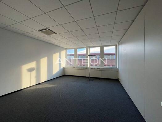 Bürofläche zur Miete 11 € 451 m² Bürofläche teilbar ab 451 m² Querenburg Bochum 44801