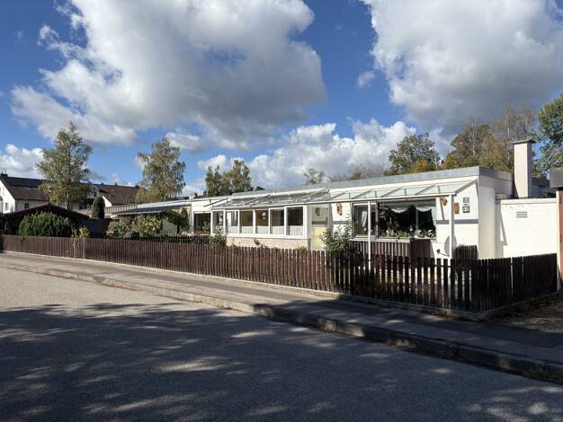 Bungalow zum Kauf 347.200 € 4 Zimmer 121 m² 295 m² Grundstück frei ab sofort Waldkraiburg Waldkraiburg 84478