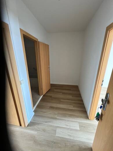 Wohnung zur Miete 320 € 2 Zimmer 55,8 m² 3. Geschoss Bolzeschachtstraße 18 Helbra 06311