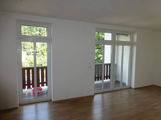 Wohnung zur Miete 460 € 2 Zimmer 79 m² 1. Geschoss frei ab 01.03.2026 Rödlitzer Straße 1 Lichtenstein 09350