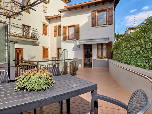 Haus zum Kauf 775.000 € 5 Zimmer 105 m² frei ab sofort Via Bottura 20 Malcesine 37018