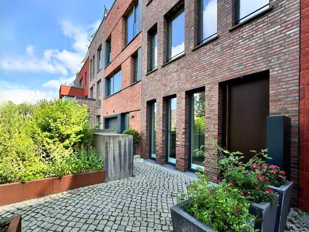 Stadthaus zum Kauf provisionsfrei 1.749.000 € 5 Zimmer 188,1 m² Dorothea-Bernstein-Weg 58 Uhlenhorst Hamburg 22081