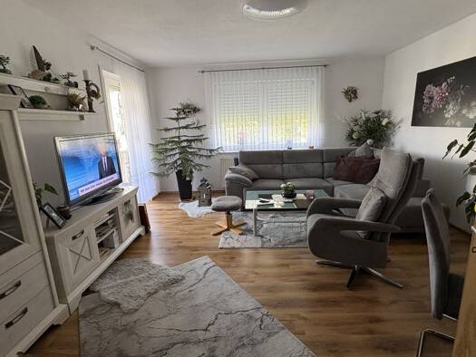 Wohnung zum Kauf 73.355 € 2 Zimmer 63 m² 1. Geschoss Leubnitz Werdau 08412