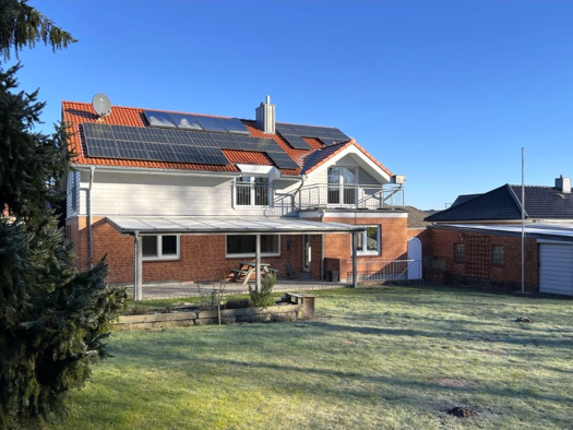 Einfamilienhaus zur Miete 2.490 € 8 Zimmer 226 m² 900 m² Grundstück frei ab sofort Schleswig 24837