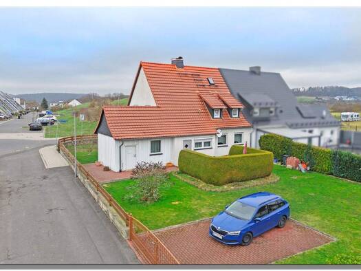 Doppelhaushälfte zum Kauf 250.000 € 5 Zimmer 127 m² 506 m² Grundstück Bettenhausen Kassel / Bettenhausen 34123