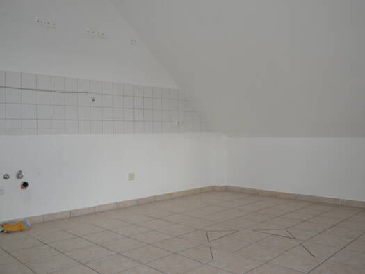 Wohnung zur Miete 1.050 € 4 Zimmer 123 m² Bad Lippspringe 33175