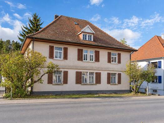 Mehrfamilienhaus zum Kauf 299.500 € 7 Zimmer 199,3 m² 376 m² Grundstück Niedereschach Niedereschach 78078