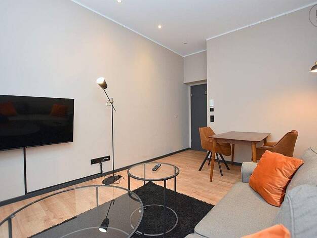 Wohnung zur Miete Wohnen auf Zeit 1.210 € 2 Zimmer 42 m² frei ab sofort Süd Stuttgart 70178