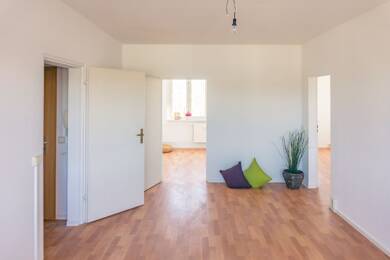 Wohnung zur Miete 279 € 3 Zimmer 56,9 m² 4. Geschoss Weydemeyerstr. 57 Rabenstein 940 Chemnitz 09117