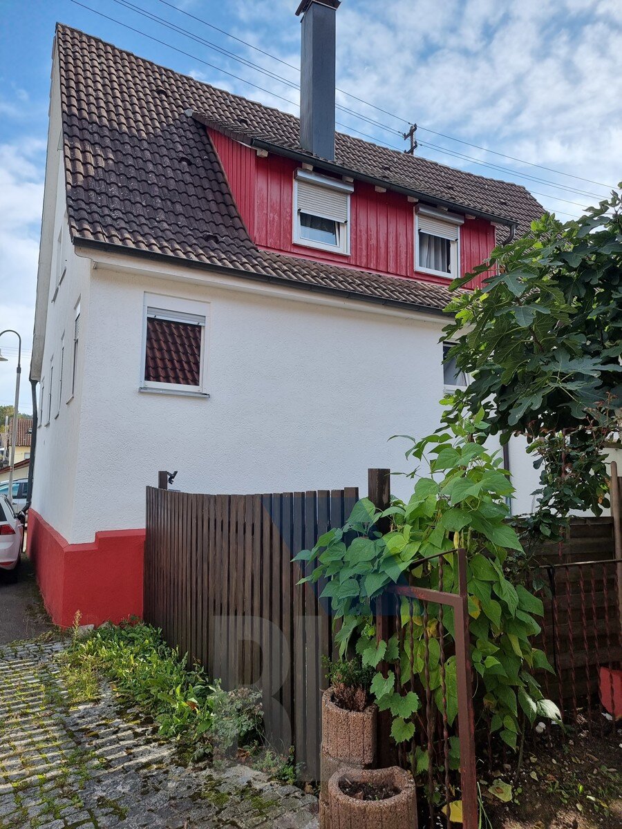 Mehrfamilienhaus zum Kauf 420.000 € 8 Zimmer 190 m²<br/>Wohnfläche 100 m²<br/>Grundstück Sulzbach Sulzbach an der Murr 71560