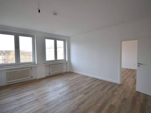Wohnung zur Miete 845 € 3 Zimmer 91,7 m² 4. Geschoss frei ab sofort Viehofer Str. 68 Stadtkern Stadtbezirk I 45127