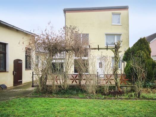 Einfamilienhaus zum Kauf 110.000 € 9 Zimmer 122 m² 1.310 m² Grundstück Staßfurt 39418