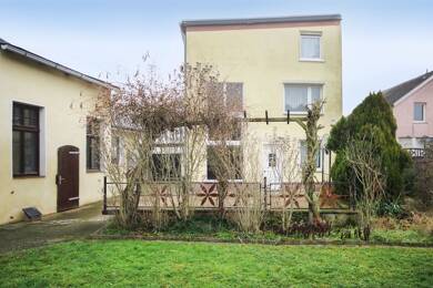 Einfamilienhaus zum Kauf 110.000 € 9 Zimmer 122 m² 1.310 m² Grundstück Staßfurt Staßfurt 39418