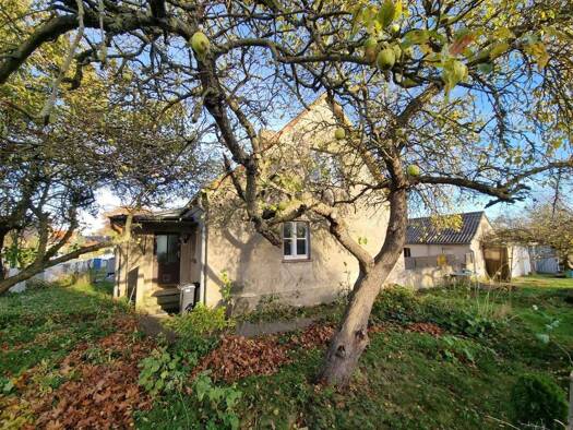 Doppelhaushälfte zum Kauf 149.000 € 4 Zimmer 96 m² 888 m² Grundstück Zirkow 18528