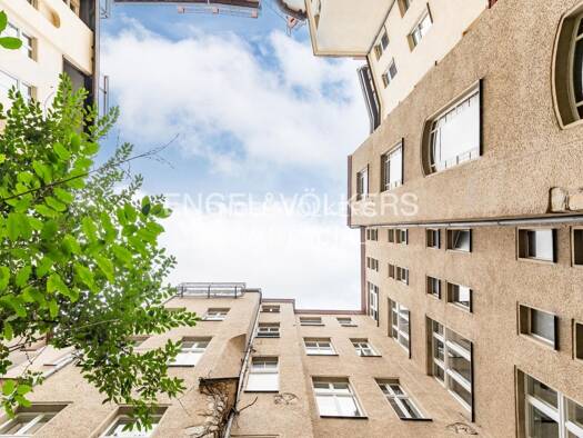 Sonstiges zum Kauf als Kapitalanlage geeignet 2.950.000 € 1.217 m² 475 m² Grundstück Charlottenburg Berlin 10585