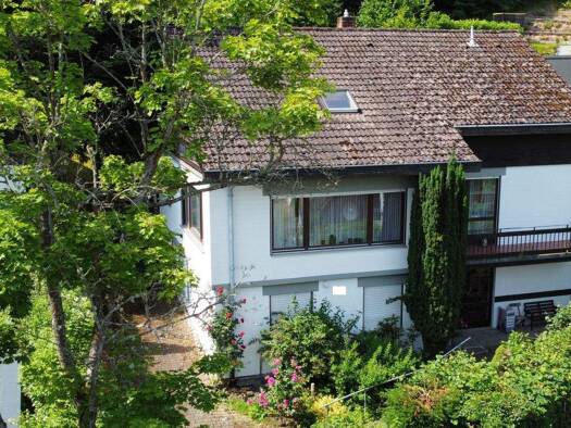 Haus zum Kauf 880.000 € 8 Zimmer 229 m² 1.501 m² Grundstück Bamberg 96049