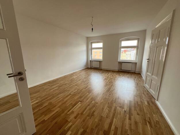 Wohnung zur Miete 1.663 € 4 Zimmer 102,8 m² 4. Geschoss frei ab 01.09.2026 Schönhauser Allee 68 Prenzlauer Berg Pankow 10437